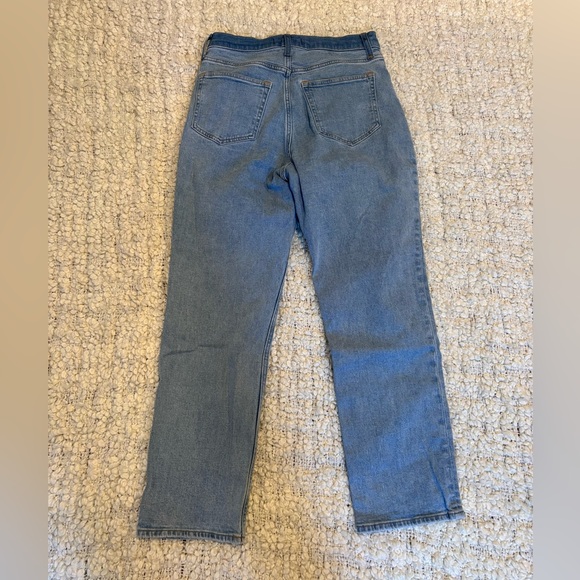 Abercrombie & Fitch Ultra High Rise Ankle Straight Jean - Picture 5 of 5